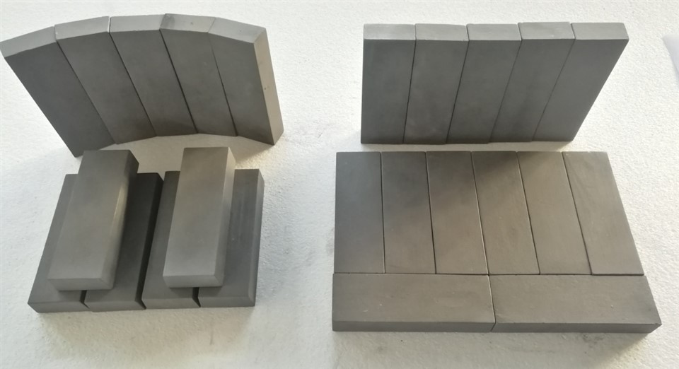 ឡានដឹកទំនិញ Carbide របស់ Silicon